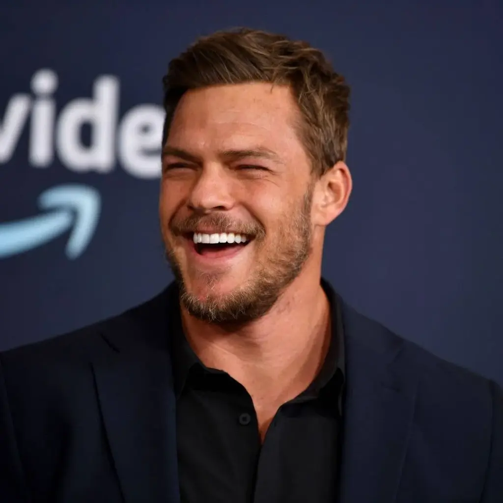 alan ritchson — DE news