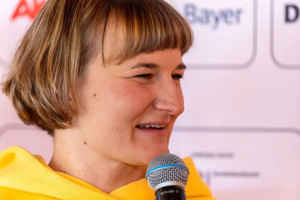 anna lena forster — DE news