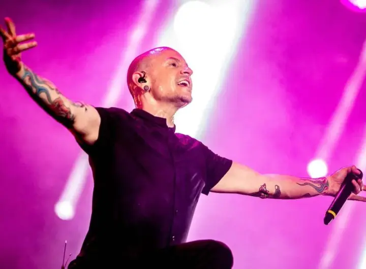 chester bennington — DE news
