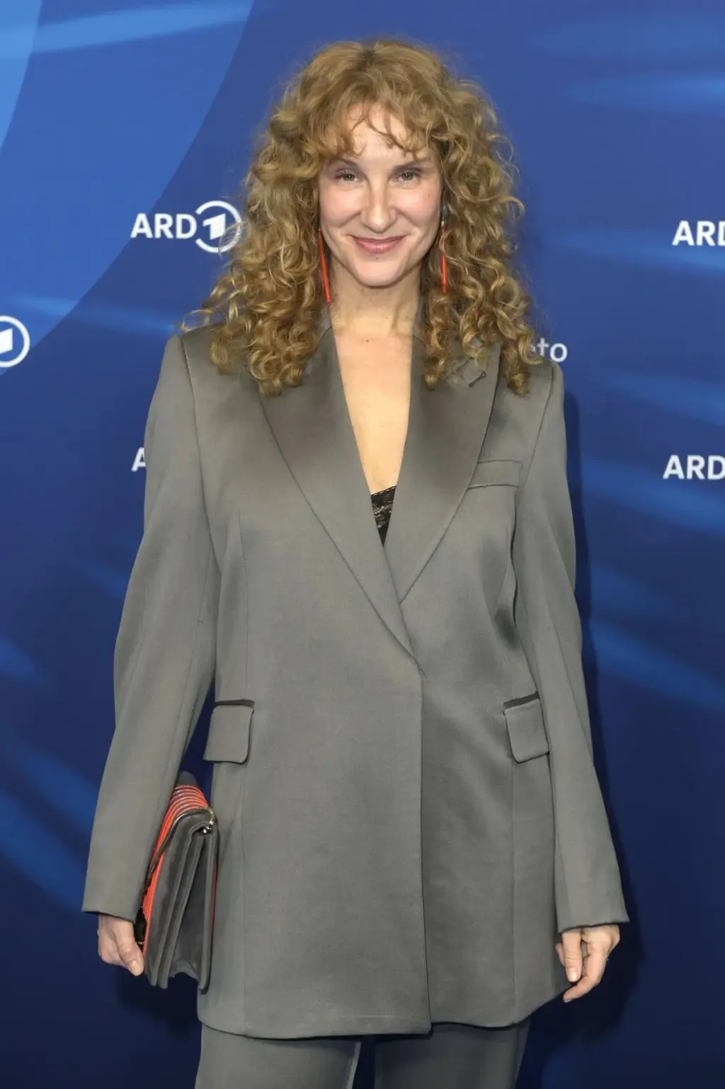 chiara schoras — DE news