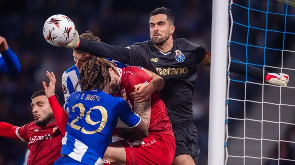 fc porto — DE news