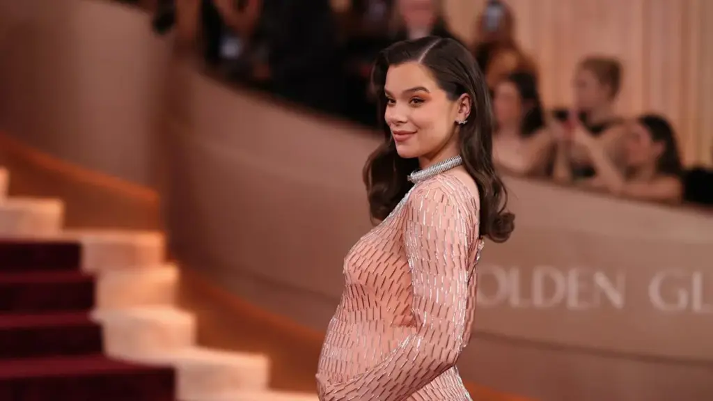 hailee steinfeld — DE news