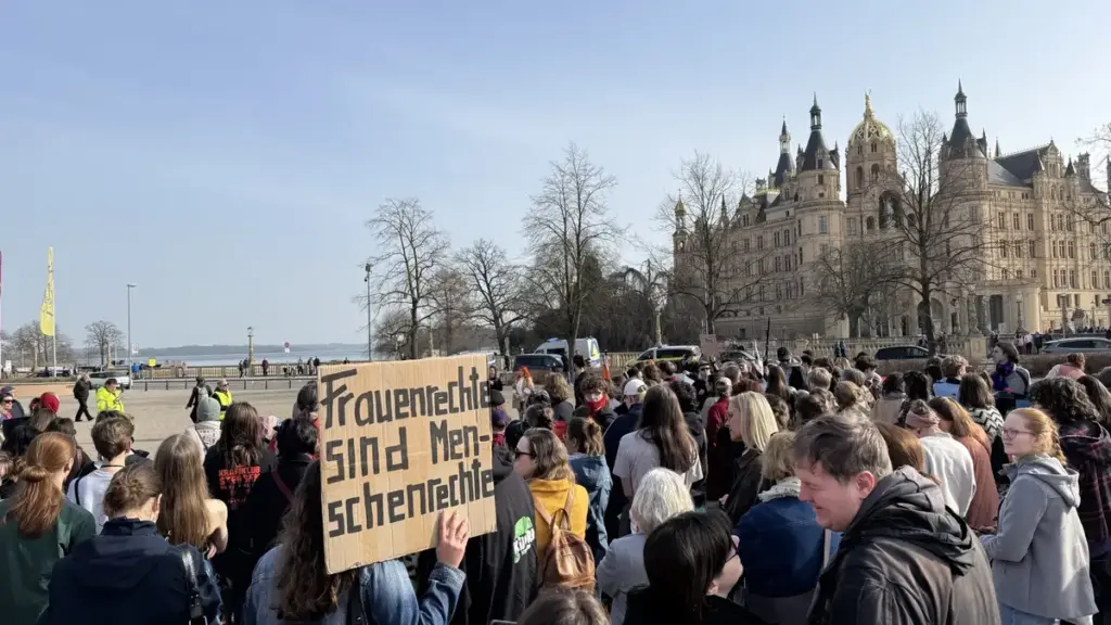internationaler frauentag feiertag — DE news