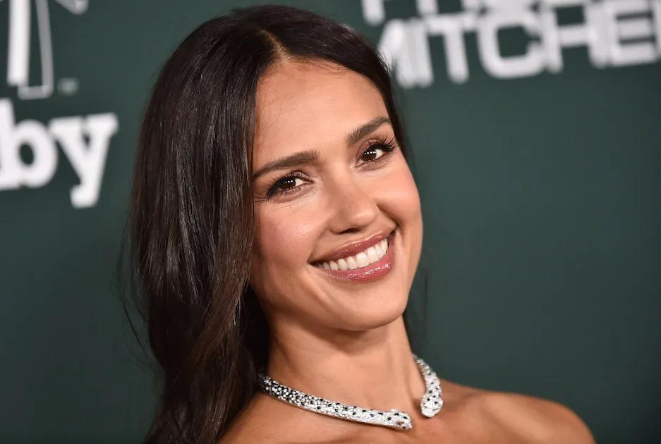 jessica alba — DE news