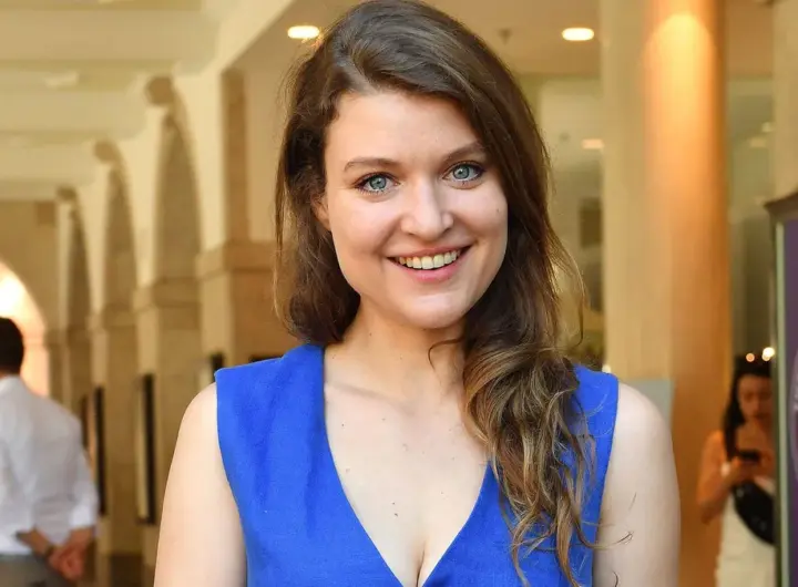 lara mandoki — DE news