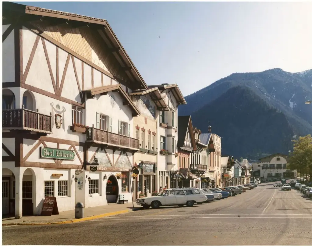 leavenworth — DE news