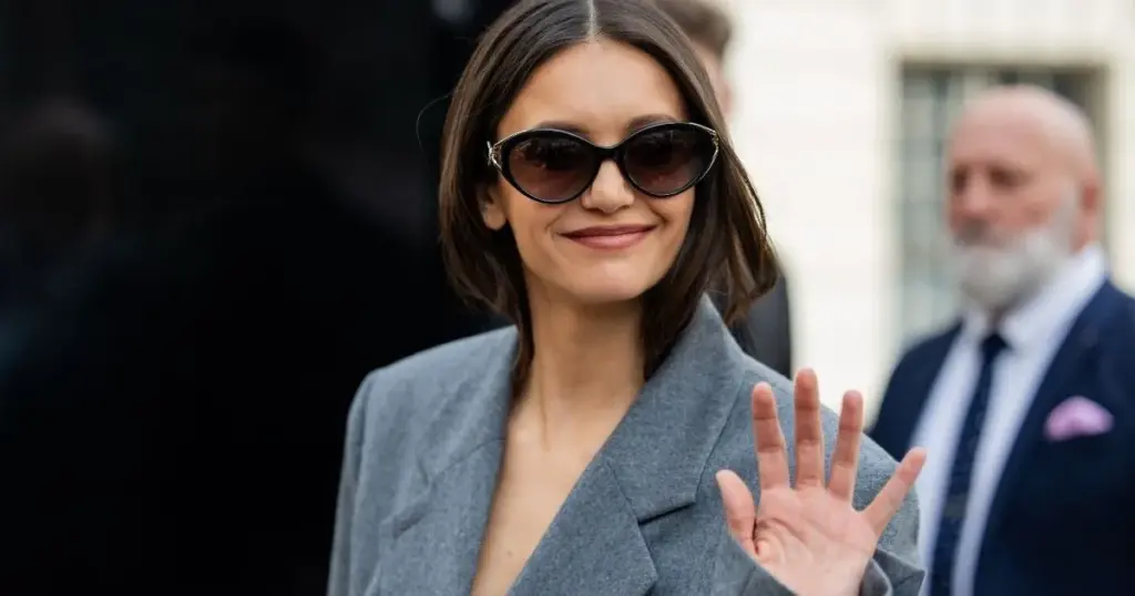 nina dobrev — DE news