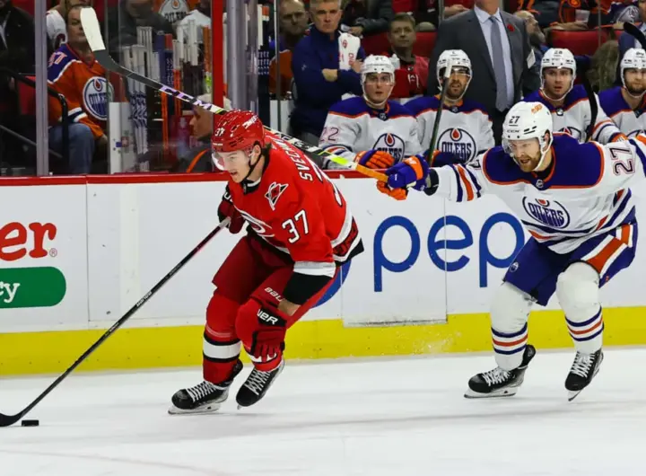 oilers – hurricanes — DE news