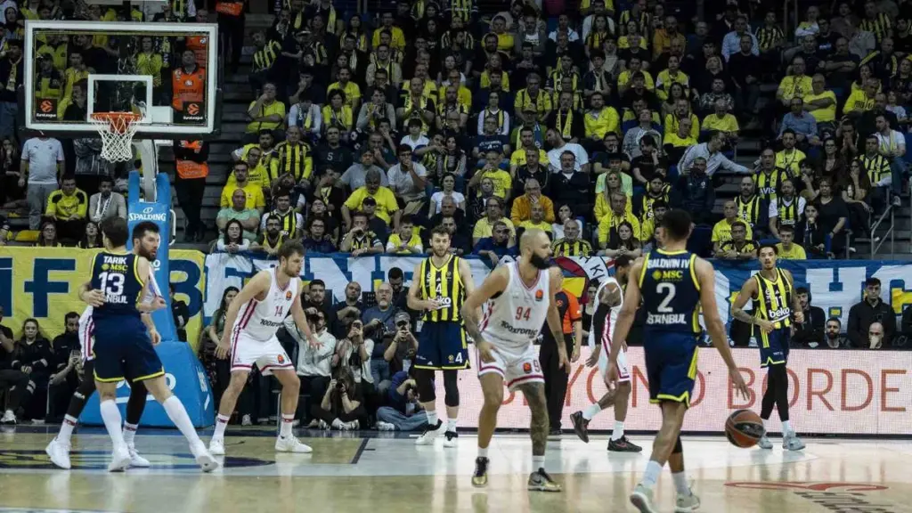olympiakos – fenerbahçe — DE news