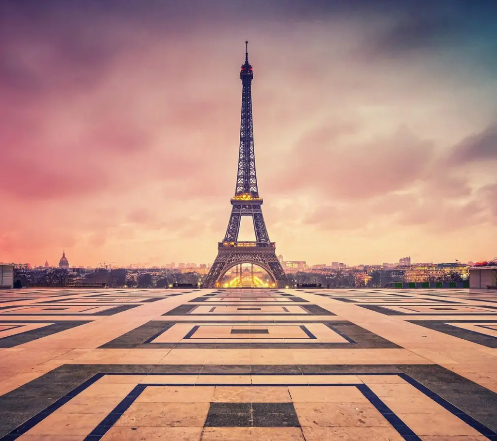 paris — DE news