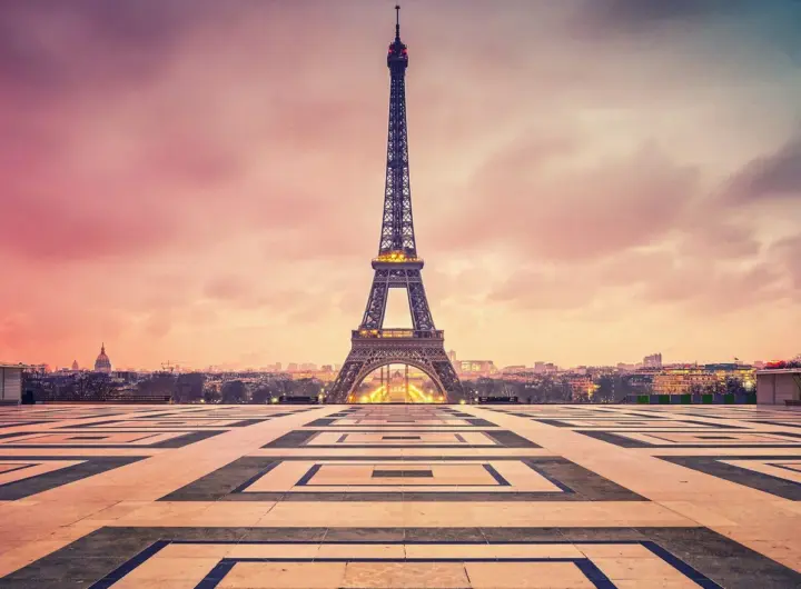 paris — DE news