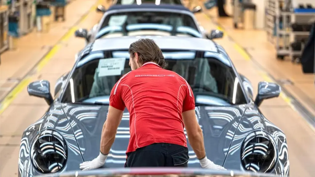 porsche gewinneinbruch — DE news