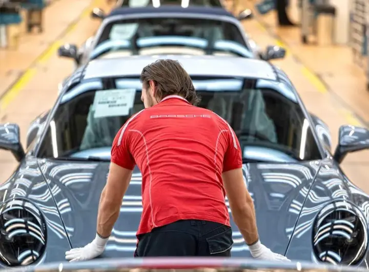 porsche gewinneinbruch — DE news
