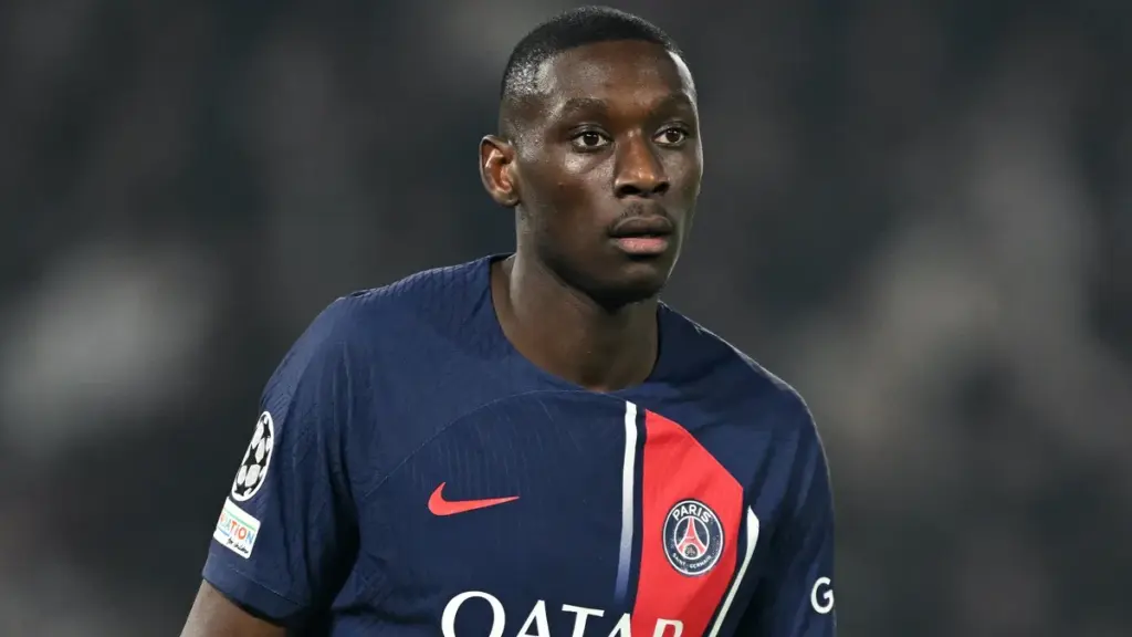 randal kolo muani — DE news