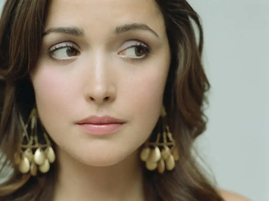 rose byrne — DE news