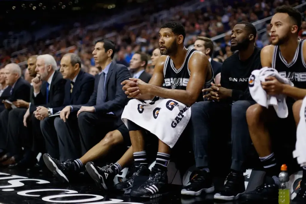 spurs – suns — DE news