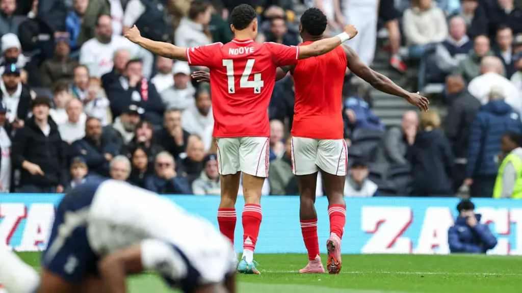 tottenham – nottingham — DE news