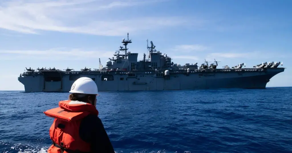 uss tripoli — DE news