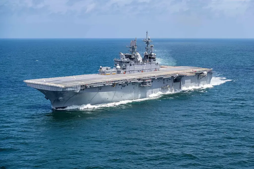 uss tripoli — DE news