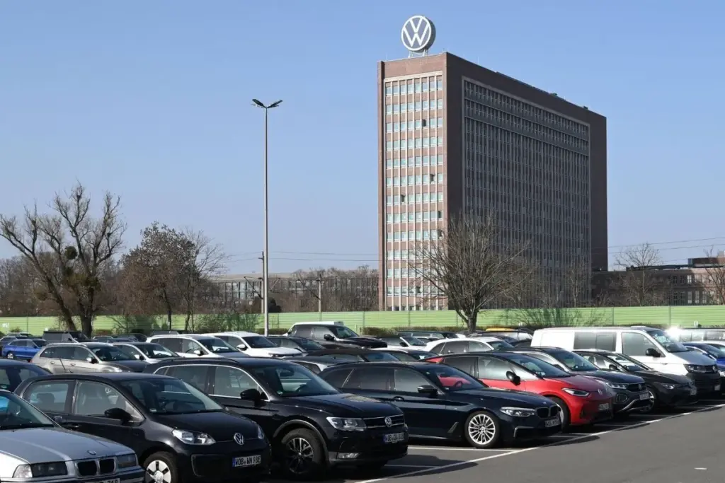 vw mitarbeiter — DE news