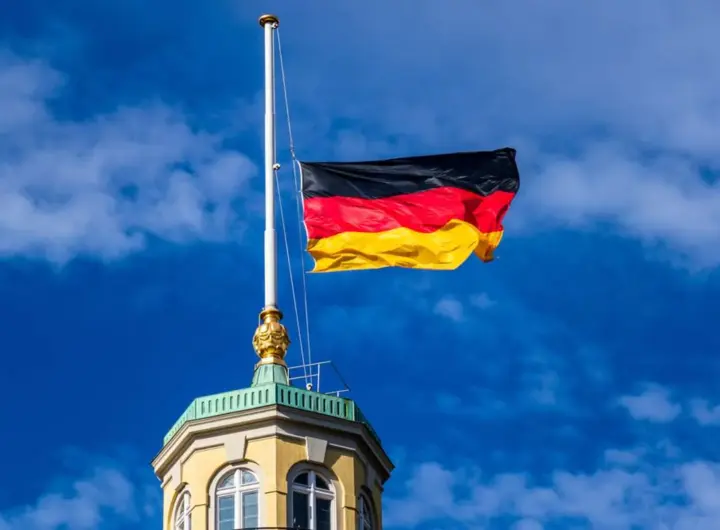 warum ist heute halbmast geflaggt — DE news