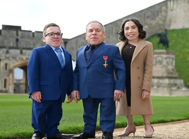 warwick davis — DE news