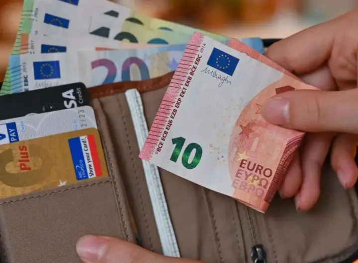 bargeld — DE news