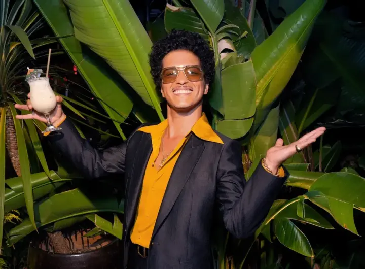 bruno mars — DE news