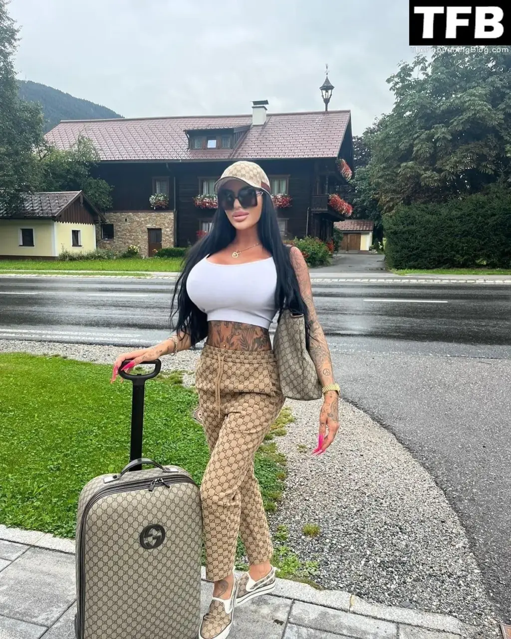 gina lisa — DE news