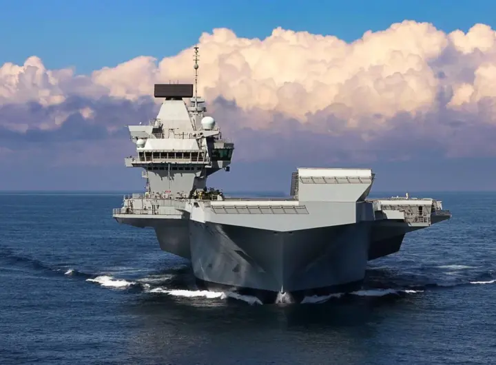 hms queen elizabeth — DE news