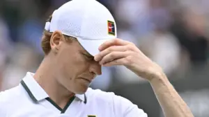 Wimbledon Aktuell: Sinner trotz Startschwierigkeiten erfolgreich