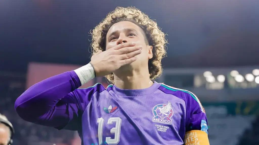 WM 2026: Plötzlich bebt das ganze Stadion: Gänsehaut-Einwechslung von Kult-Keeper Ochoa - BILD