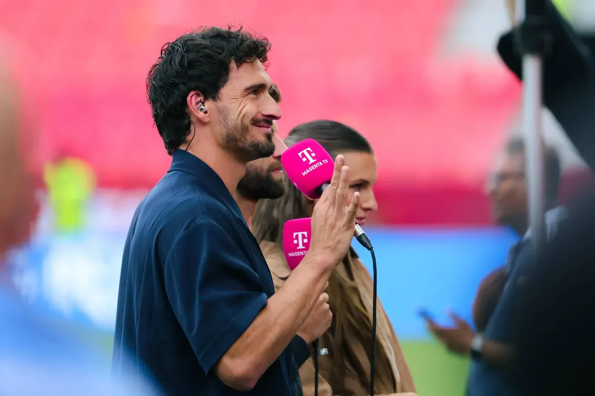 Mat Hummels glaubt, dass Nagelsmann Kimmich ins Mittelfeld zieht.© IMAGO/Fussball-News Saarland/IMAGO/Sebastian Bach