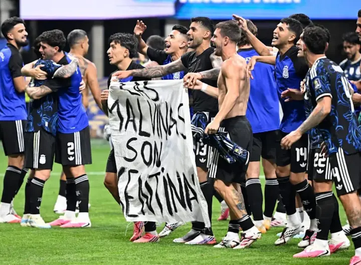 Liveblog zur Fußball-WM 2026: Falklandinseln: FIFA soll argentinisches Banner ahnden