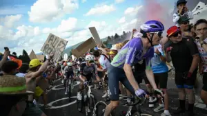 Tour: Schmid gewinnt Vogesen-Etappe - Pidcock macht Minuten gut