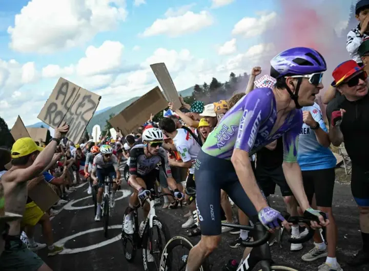 Tour: Schmid gewinnt Vogesen-Etappe - Pidcock macht Minuten gut