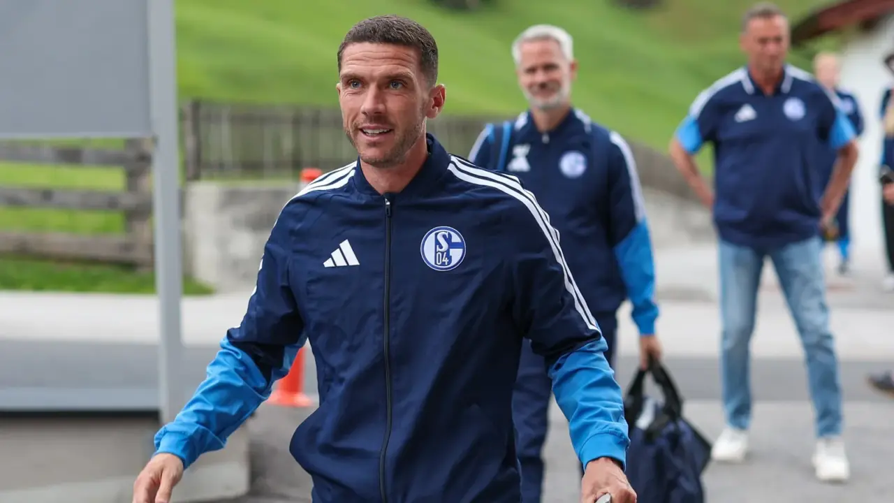 FC Schalke 04: Direkt mit Extra-Schicht: Mucki-Gosens legt bei S04 los! - BILD