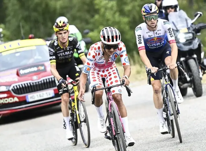 Tour: Carapaz gewinnt nach Sturz-Drama die Königsetappe