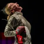 Fecht-WM in Hong Kong: Mit Kampfgeist zu Gold: Larissa Eifler über ihren Weg zum WM-Titel - sportschau.de
