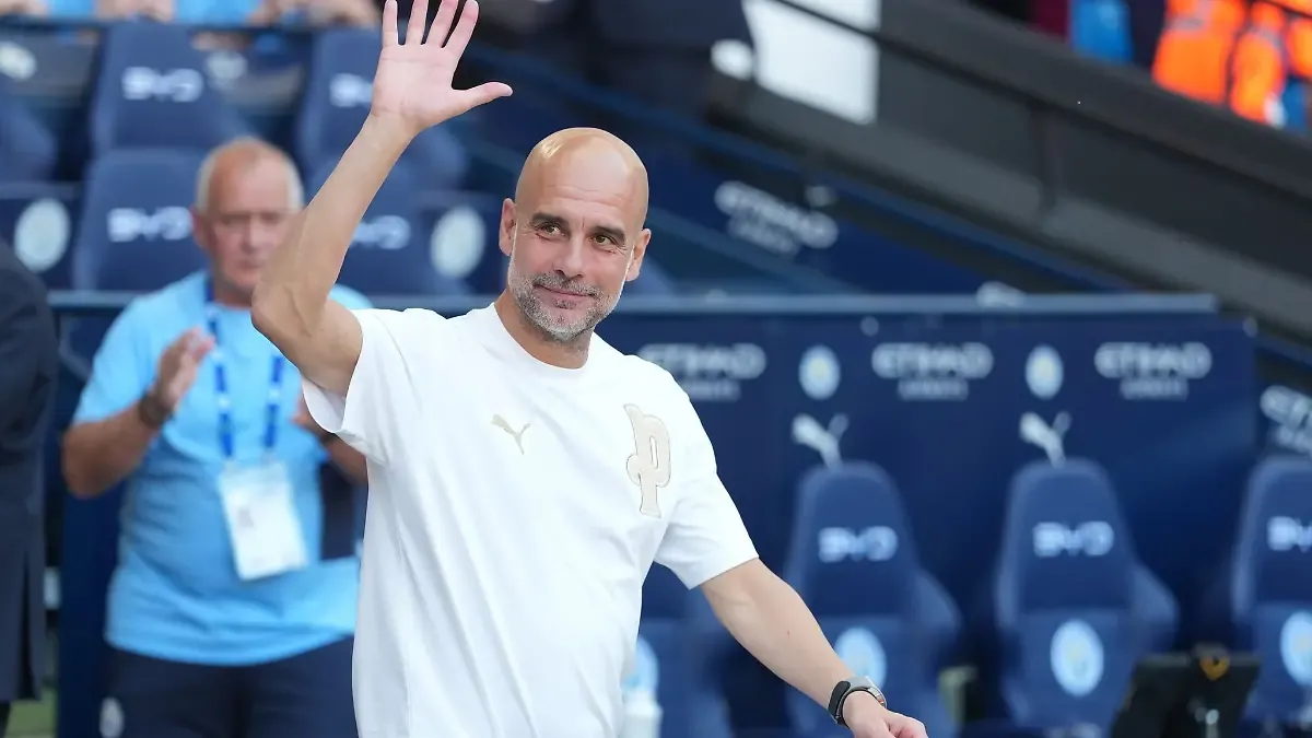 Nach-zehn-Jahren-verabschiedete-sich-Trainer-Pep-Guardiola-bei-Manchester-City
