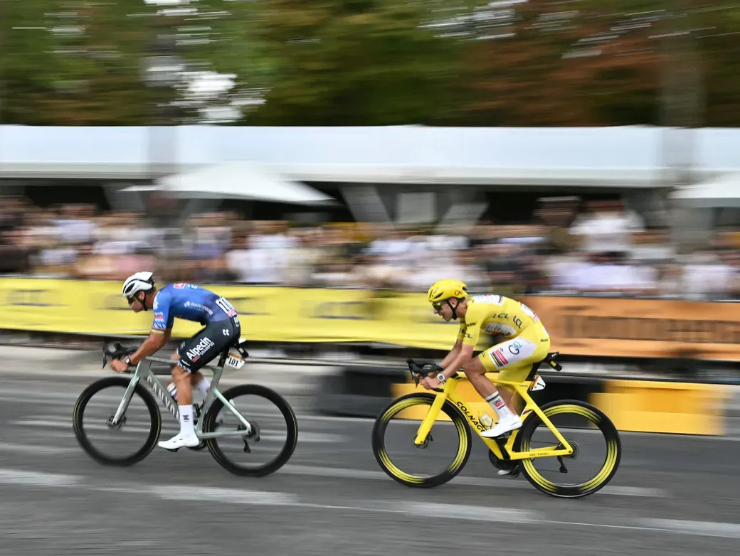 Tagessieger Mathieu van der Poel, Gesamtsieger Tadej Pogačar
