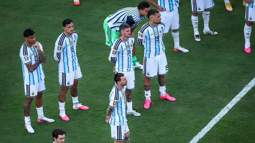 Spain-v-Argentina-Final-FIFA-World-Cup-WM-Weltmeisterschaft-Fussball-2026-Argentina-fans-react-after-the-FIFA-World-Cup-USA-2026-Final-match-between-Spain-and-Argentina-at-New-York-New-Jersey-Stadium-New-Jersey-USA-New-Jersey-United-States-PUBLICATIONxNOTxINxFRA-Copyright-xAymanxArefx-originalFilename-aref-notitle260719-npk0Q
